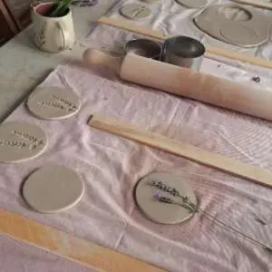 Taller cerámica, crea tu propio plato o bandeja de cerámica